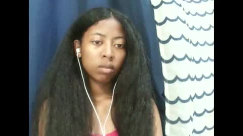 joliekah27 online show from March 4, 2026, 8:04 pm