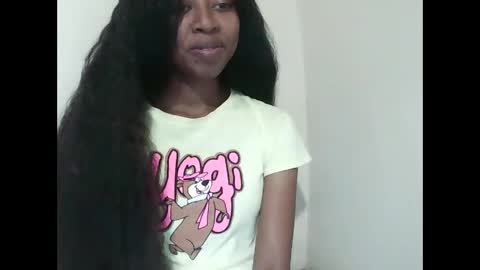 joliekah27 online show from March 29, 2026, 7:08 am