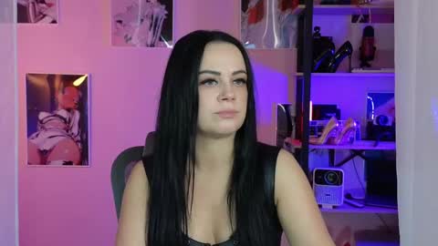 Snapshot of jolieorchid chatting on May 6, 2026, 12:21 pm MISTRESS Jolie online show from May 6, 2026, 12:21 pm