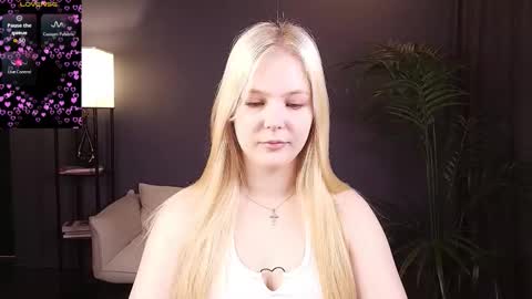 Polly  online show from February 6, 2026, 2:38 am