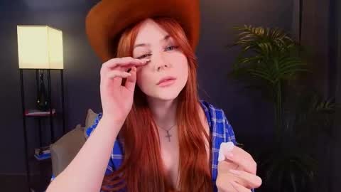 Snapshot of jolly_bean chatting on May 14, 2026, 3:24 am Polly online show from May 14, 2026, 3:24 am