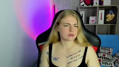 Snapshot of jolly_doll_ chatting on June 12, 2026, 3:05 am Jolly online show from June 12, 2026, 3:05 am