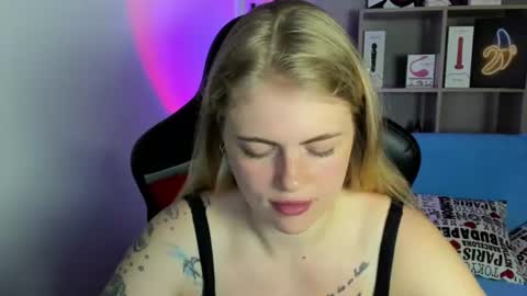 Snapshot of jolly_doll_ chatting on June 17, 2026, 2:58 am Jolly online show from June 17, 2026, 2:58 am