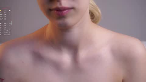 Snapshot of jolyndeb chatting on May 19, 2026, 1:39 pm Viola online show from May 19, 2026, 1:39 pm