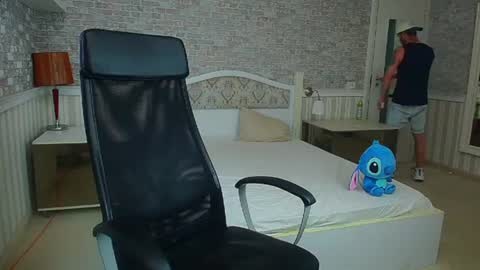 Snapshot of jonahshaw chatting on July 22, 2026, 4:37 am JonahShaw online show from July 22, 2026, 4:37 am