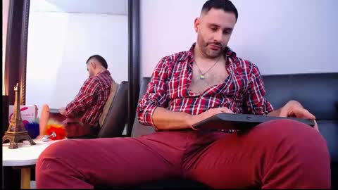  JONAS BEARD  online show from February 21, 2025, 7:43 pm