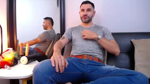  JONAS BEARD  online show from March 10, 2025, 9:51 pm