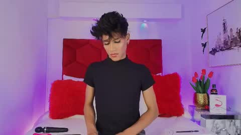 Jonas  online show from October 2, 2025, 1:29 pm