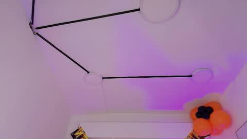 Jonas  online show from October 16, 2025, 1:12 pm