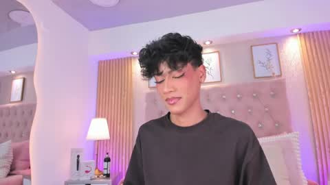 Snapshot of jonas_hiill chatting on May 19, 2026, 11:11 pm Jonas online show from May 19, 2026, 11:11 pm