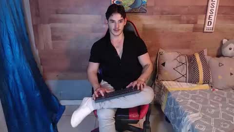 jonathancast08 online show from January 8, 2026, 7:16 pm