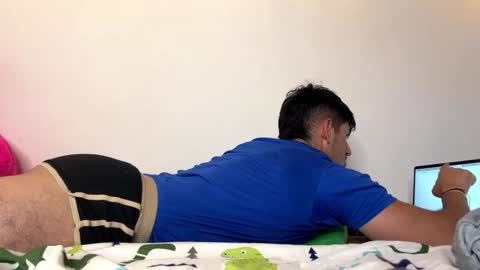 jonathancast08 online show from April 26, 2026, 6:27 pm