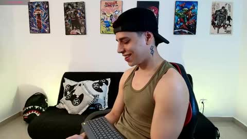 Instagram jonathanfit14 online show from April 21, 2026, 1:42 am