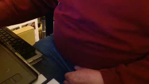 joncpics online show from December 18, 2024, 12:43 am