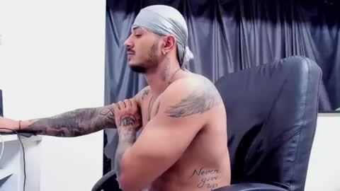 jonnyporn1 online show from December 29, 2024, 3:11 am