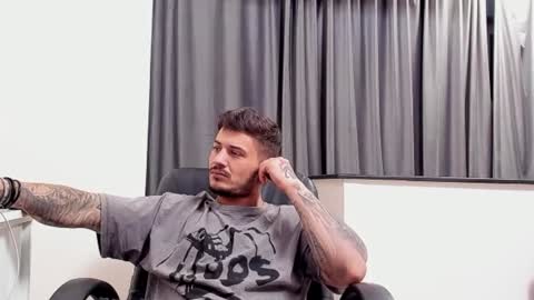 jonnyporn1 online show from January 23, 2025, 9:39 pm