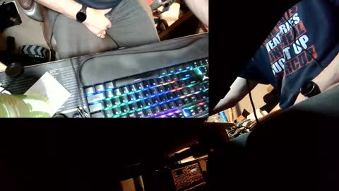 Snapshot of jontn_swift chatting on November 16, 2025, 6:19 am Jonathon Swift online show from November 16, 2025, 6:19 am