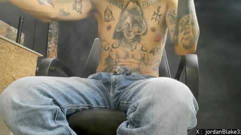 jordan33blake online show from December 3, 2024, 12:06 pm