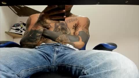 jordan33blake online show from October 24, 2025, 2:41 am