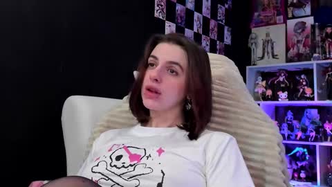 Rose online show from December 14, 2025, 5:07 pm