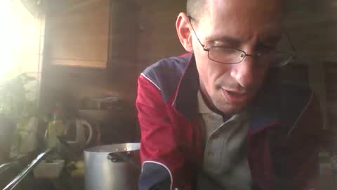 Snapshot of jos39a chatting on February 27, 2026, 3:56 pm jos39a online show from February 27, 2026, 3:56 pm