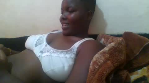 jos_lynn online show from November 18, 2025, 12:20 pm