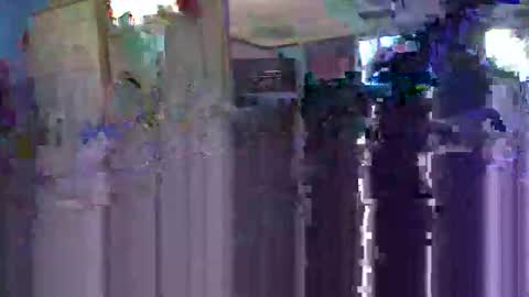 Joey  Amy online show from September 30, 2025, 10:42 am