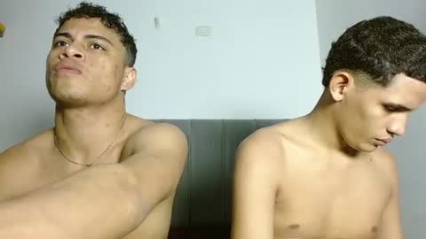Snapshot of jose_and_daniel chatting on July 7, 2026, 4:37 am JOSE AND DANIEL online show from July 7, 2026, 4:37 am