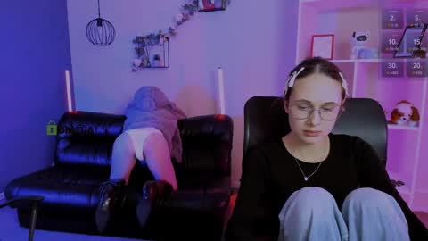 jose_fairy online show from April 18, 2026, 7:58 pm