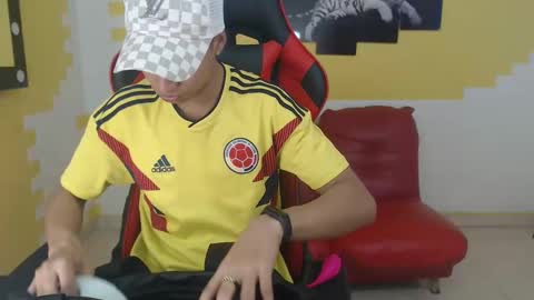 jose_sexycumm online show from January 4, 2025, 8:16 pm