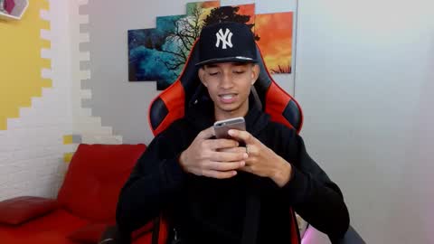 jose_sexycumm online show from February 26, 2025, 7:49 pm