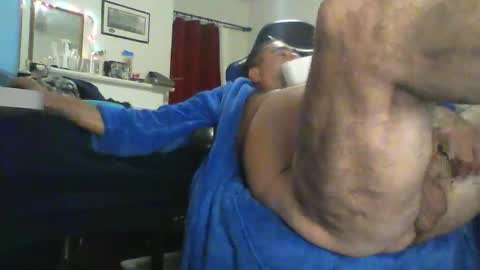 josehosebb online show from April 16, 2026, 2:12 am