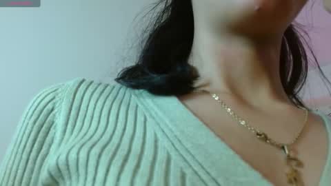 Joselyn  online show from November 13, 2025, 11:53 am