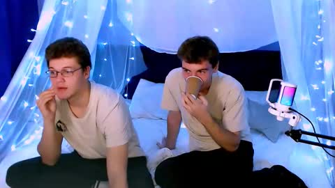 joseph_bear_ online show from September 20, 2025, 11:06 pm