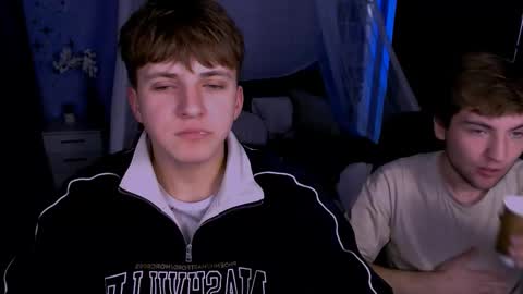 joseph_bear_ online show from November 19, 2025, 8:20 pm