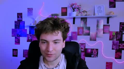 joseph_bear_ online show from April 21, 2026, 7:47 am