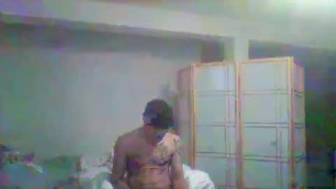 Br33z3 online show from March 10, 2026, 11:37 am