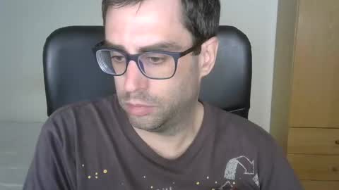 Snapshot of josevd chatting on April 27, 2026, 9:29 am Jose online show from April 27, 2026, 9:29 am