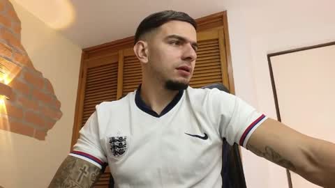 josh_miller01 online show from June 4, 2026, 1:28 pm