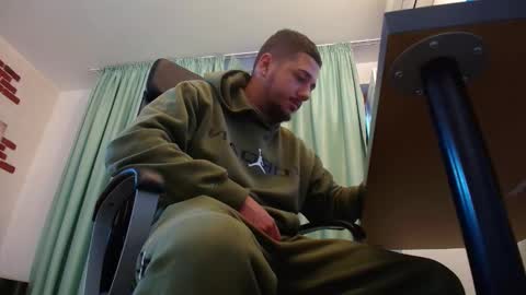 JoshKnight online show from September 17, 2025, 4:58 am