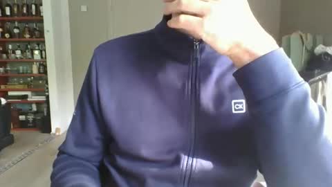 joshua154197 online show from April 21, 2026, 7:47 am