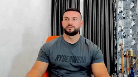 joshuamuscle69 online show from October 29, 2025, 6:04 am