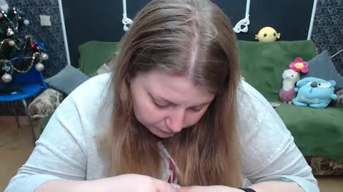 josiesun771 online show from December 13, 2024, 7:36 am