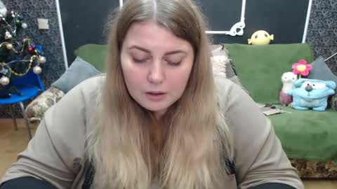 josiesun771 online show from December 21, 2024, 11:01 am