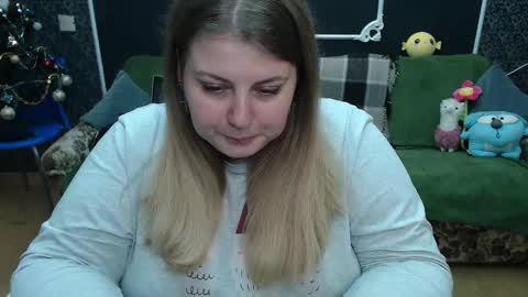 josiesun771 online show from December 28, 2024, 7:33 am