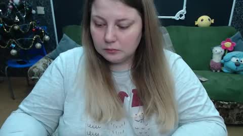 josiesun771 online show from January 10, 2025, 7:14 am