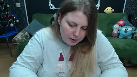 josiesun771 online show from February 2, 2025, 12:57 pm