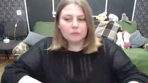 josiesun771 online show from October 12, 2025, 12:15 pm