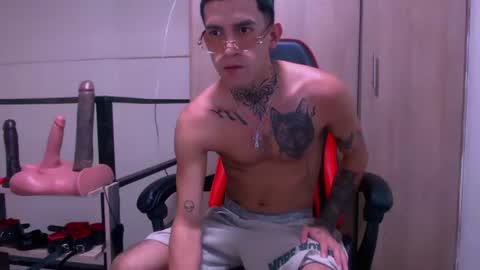 josue_linares online show from March 20, 2026, 6:18 am