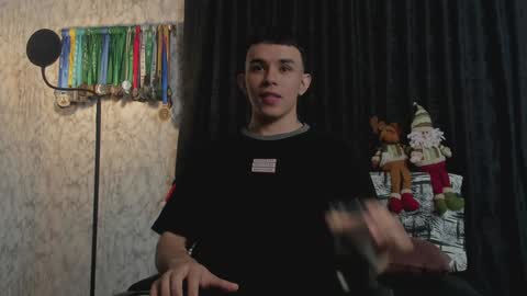 Im Jouliano online show from December 2, 2024, 9:28 pm